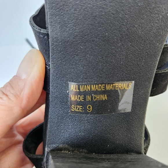 Rue 21 Peep Toe Lace Up Booties Black Back Zipper Block Heel Sexy Cute Size 9 - Picture 10 of 12